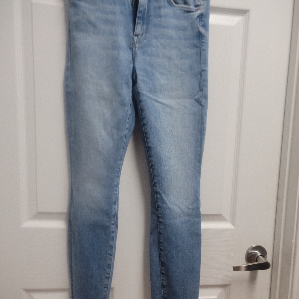 MOTHER Light Blue HIGH WAISTED LOOKER  ANKLE FRAY JEANS - Picture 6 of 14
